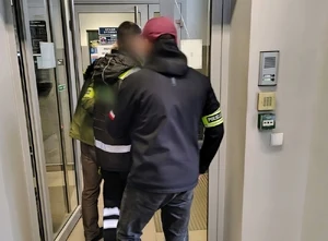22-latek wytwarzał proch w garażu. Grozi mu 8 lat więzienia — zdjęcie 7