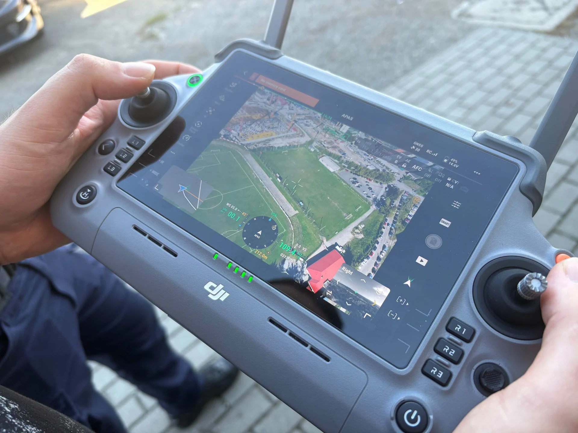 Derbi Tarnowa pod okiem drona. Policja namierzyła pirotechników