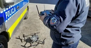 Pościg na pograniczu powiatów. Dron pomógł schwytać drogowego przestępcę — zdjęcie 7