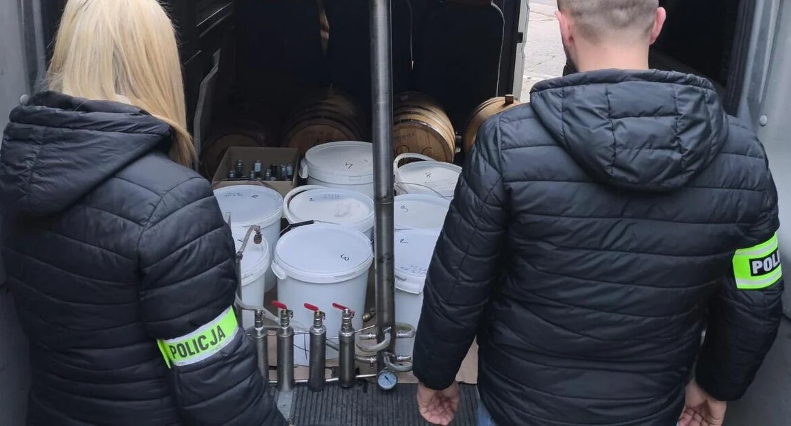 Nielegalna wytwórnia alkoholu w Opolu. 66-latek zatrzymany