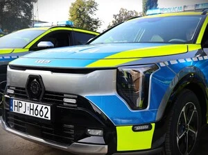15 hybrydowych Kii wzmacnia flotę opolskiej Policji — zdjęcie 8