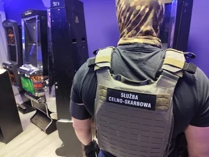 Nielegalne automaty i pół miliona złotych. 58 osób zatrzymanych — zdjęcie 11