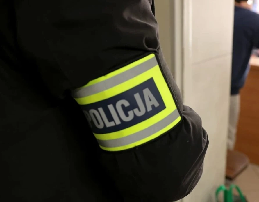 20-latek chciał wyłudzić pieniądze od seniorki. Trafił do aresztu