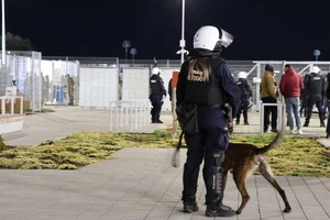 Zatrzymani pseudokibice podczas meczu Odry Opole z Miedzią Legnica — zdjęcie 7