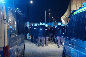 Zatrzymani pseudokibice podczas meczu Odry Opole z Miedzią Legnica — zdjęcie 11