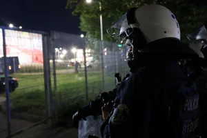 Zatrzymani pseudokibice podczas meczu Odry Opole z Miedzią Legnica — zdjęcie 13