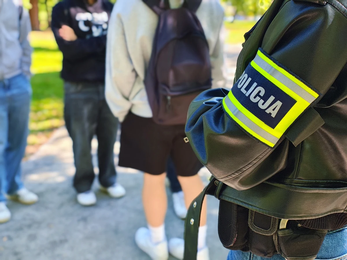 „Wrócę tu z nożem" – 18-latek zagroził wychowawczyni i stanie przed sądem