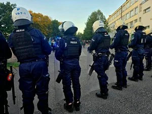 6 zatrzymanych podczas meczu GKS 62 Jastrzębie – WS Odra Wodzisław Śląski — zdjęcie 12