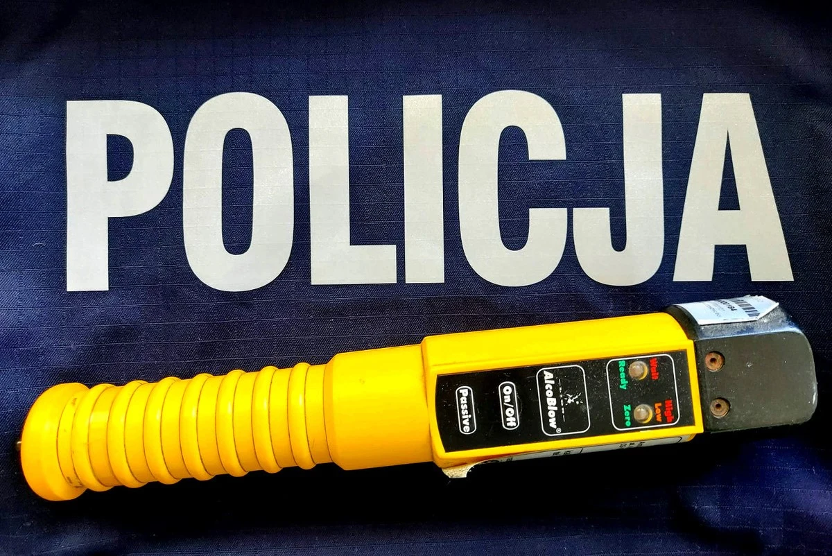 Policjanci po służbie zatrzymali pijanego kierowcę z 2 promilami