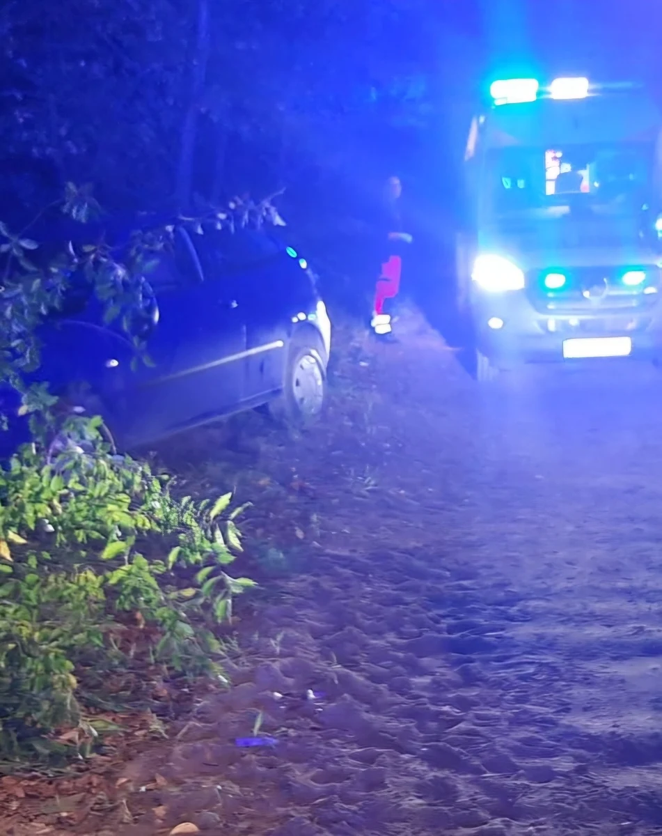 Pijany kierowca wjechał w kolumnę pieszych w Wymysłowie