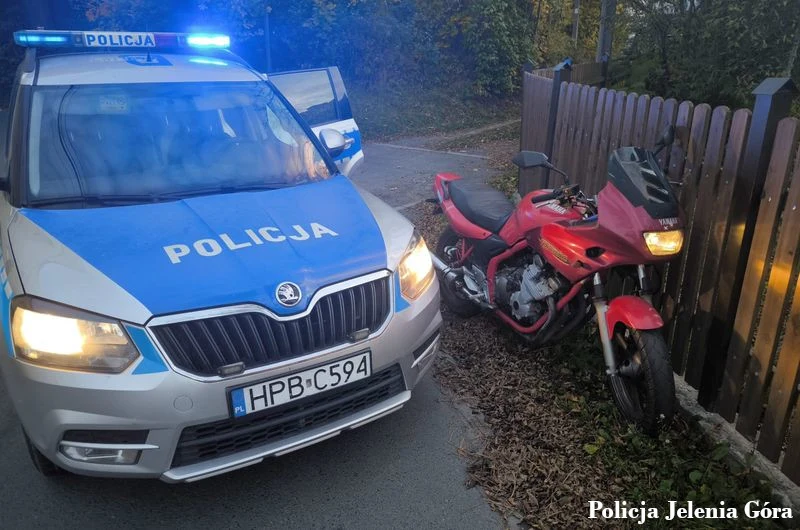 Uciekał motocyklem przed policją. Miał dożywotnie zakazy i narkotyki