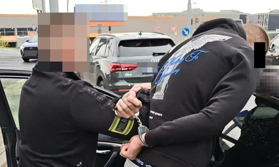 25-latek oszukał 89-latkę na 53 tys. zł. Zatrzymany na gorącym uczynku