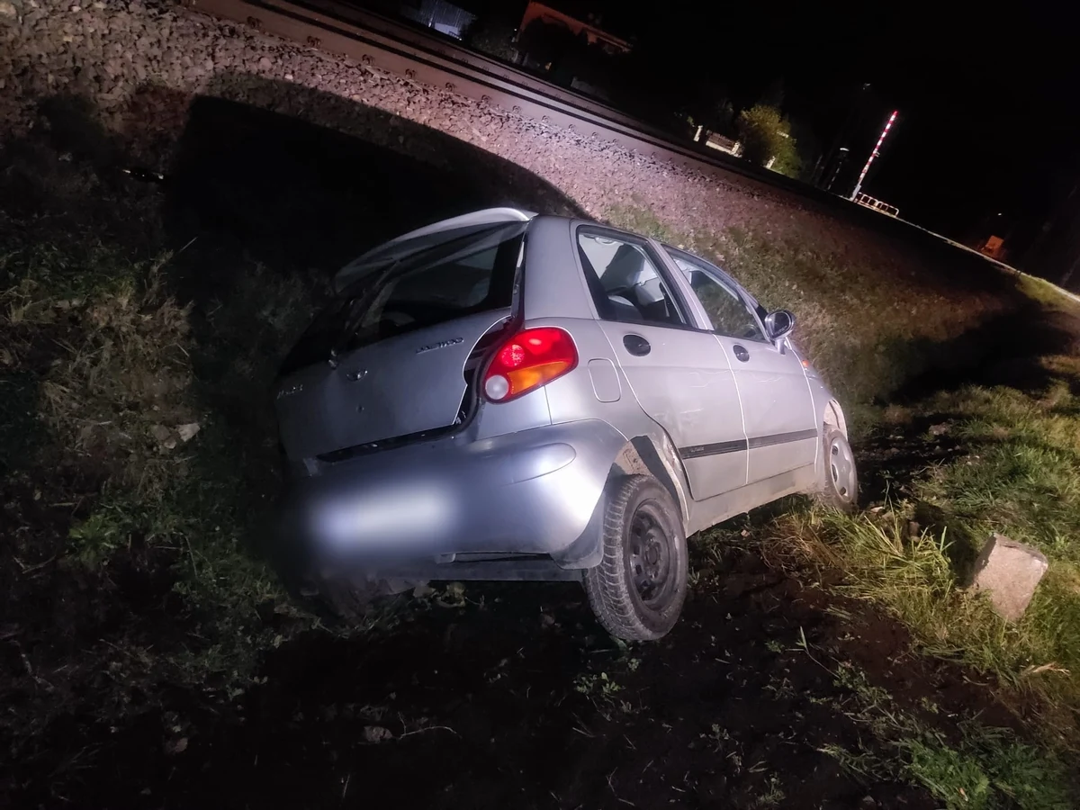 23-latek bez prawa jazdy skończył w rowie zamiast po wędki