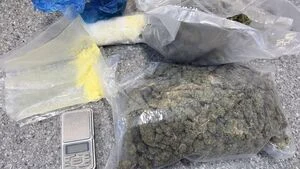 Prawie 1,5 kg narkotyków i jazda bez uprawnień. 29-latek tymczasowo aresztowany — zdjęcie 8