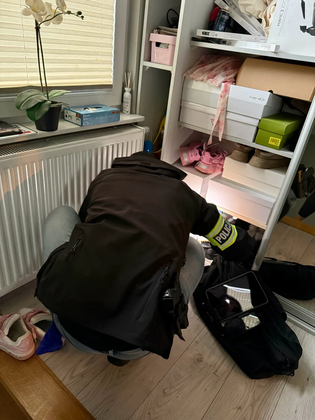 Włamali się do hurtowni i ukradli włosy za milion zł. Trójka zatrzymanych — zdjęcie 22
