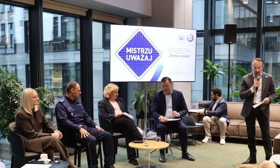 „Mistrzu, uważaj" – Policja i PZU apelują o ostrożność pieszych