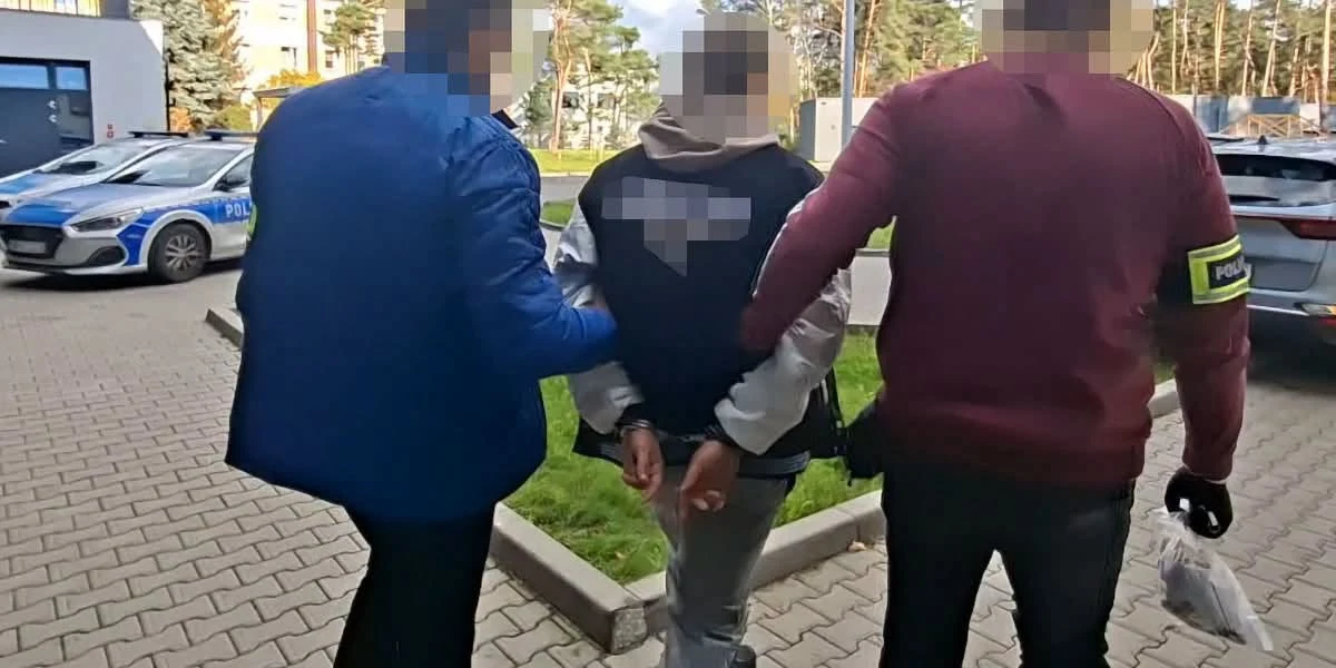 Groził butelką i żądał pieniędzy. 24-latek aresztowany za napad na stacji PKP