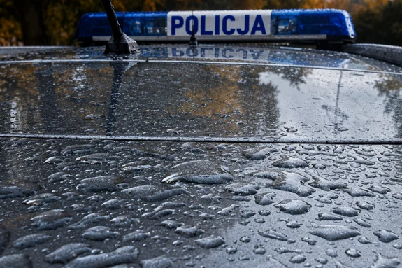 Jesień na drogach – uważaj na deszcz, mgłę i mokrą nawierzchnię