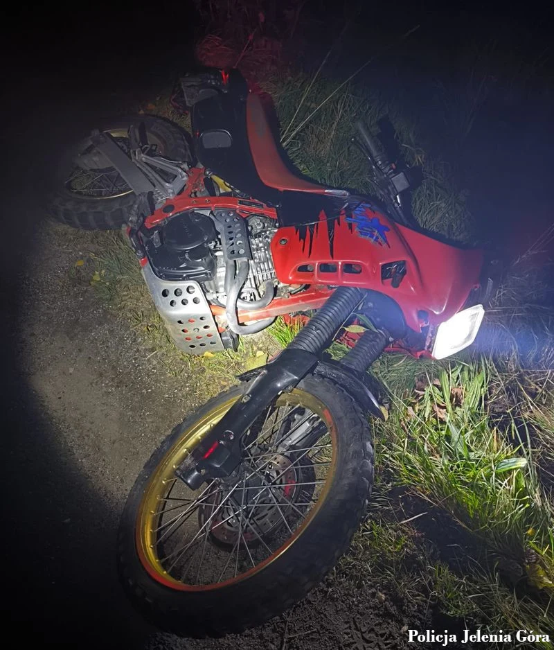 Uciekał motocyklem przed policją. Miał 10-letni zakaz i fałszywe tablice