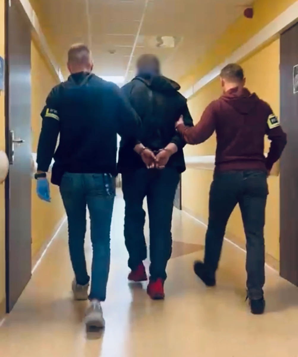 Poznań: Pijany, poszukiwany i na zakazie – wpadł przez czerwone światło
