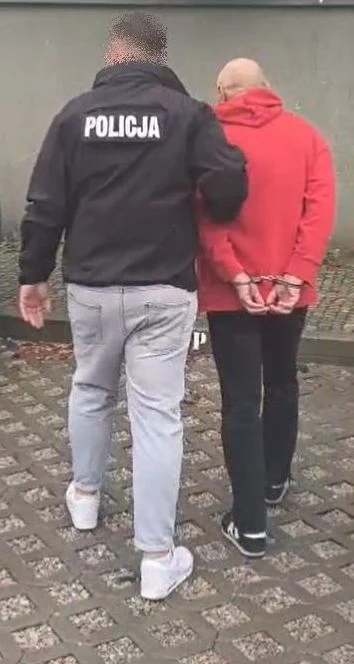 Seria kradzieży w sklepach sieci – dwaj Kielczanie z 13 zarzutami